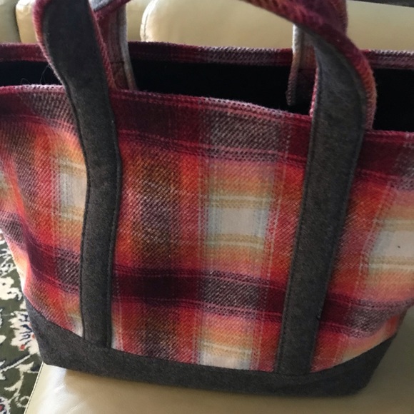 PRICE FIRM! NWOT. Pendleton for Gap Plaid Wool/Cotton/Poly Tote. Pristine! - Picture 2 of 12